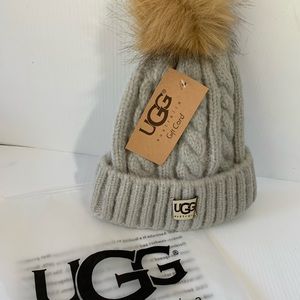 NIP UGG Faux Fur Pom Beanie - Grey